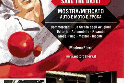Locandina Modena Motor Gallery 2021 con Alfa Romeo 1924 su cuscini ALTairEGO